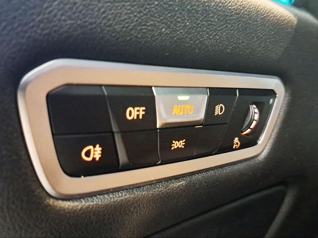 BMW X5 xDrive40d - Foto 879