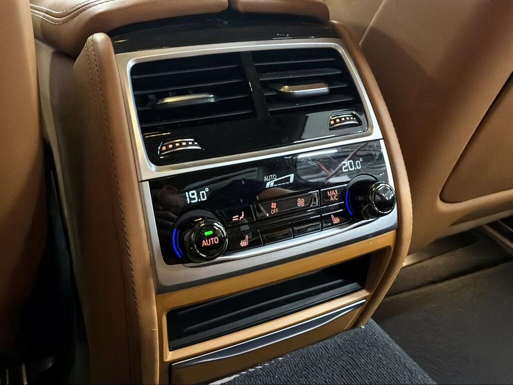 BMW Serie 7 740d xDrive - Foto 794