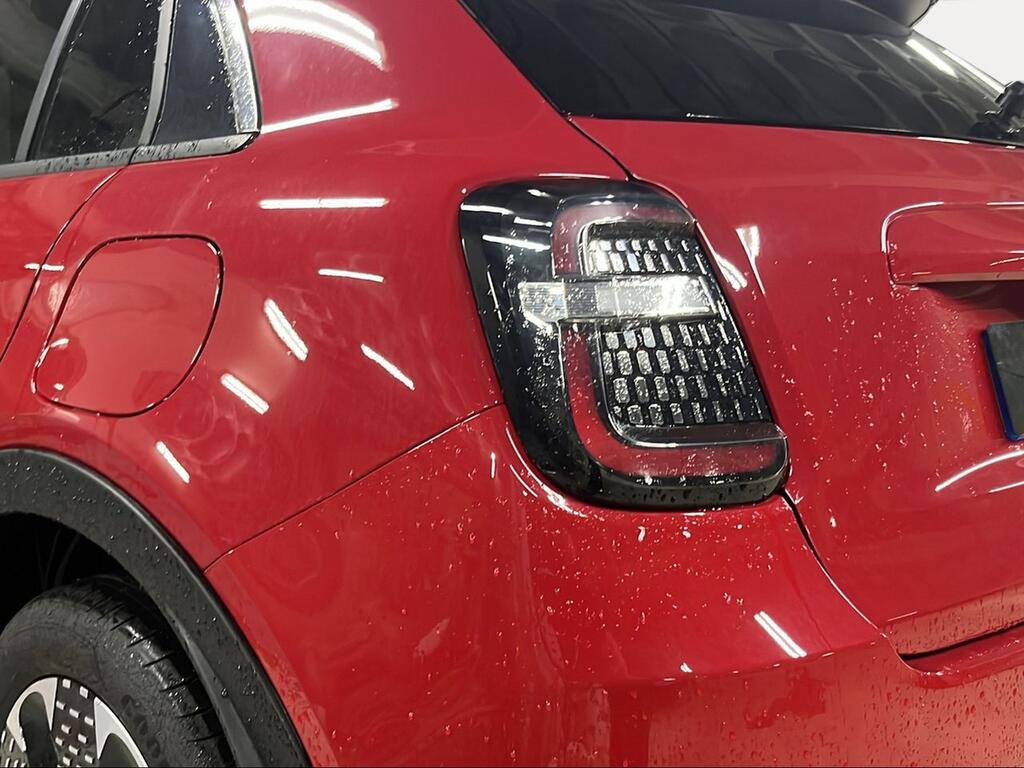 Fiat 600 600 MHEV La prima 1.2 74kW (100CV) DDCT - Foto 1146