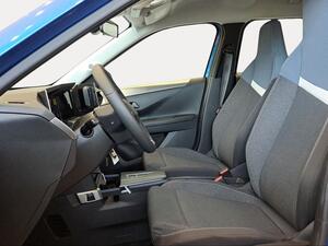 Opel Frontera 1.2T XHT Hybrid eDCT6 107kW Edition