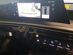 Peugeot e-3008 Allure Eléctrico 157kW