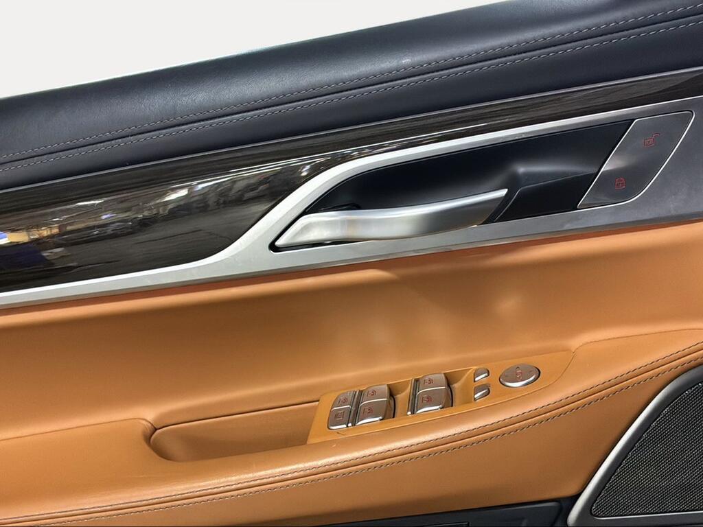 BMW Serie 7 740d xDrive - Foto 538