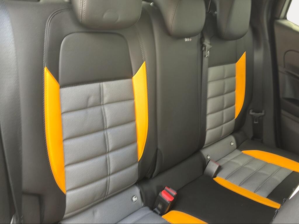 Jeep Avenger 1.2 eHybrid 4xe 145CV T. North Face - Foto 415