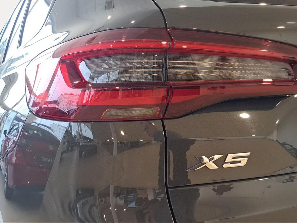 BMW X5 xDrive40d - Foto 926