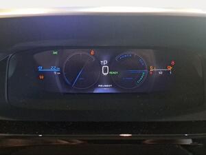 Peugeot e-408 GT Eléctrico 210 (157 Kw)