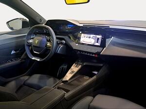 Peugeot e-408 GT Eléctrico 210 (157 Kw)