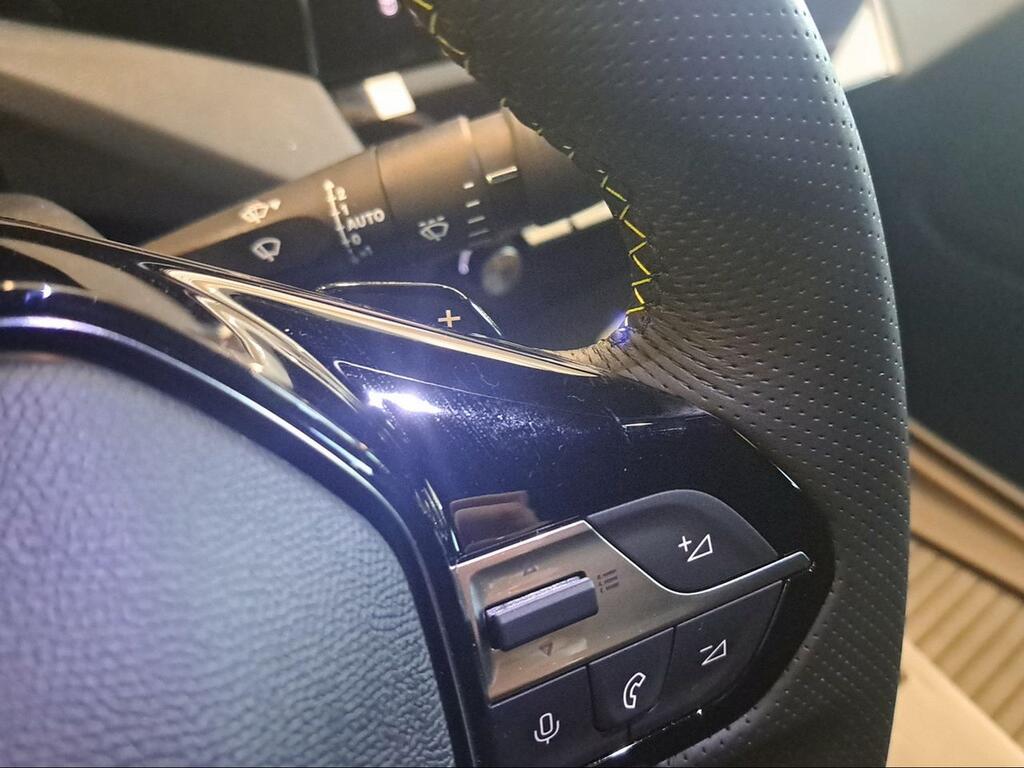 Peugeot e-408 GT Eléctrico 210 (157 Kw) - Foto 510