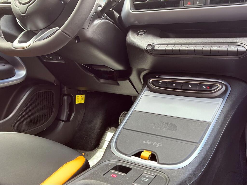 Jeep Avenger 1.2 eHybrid 4xe 145CV T. North Face - Foto 1479