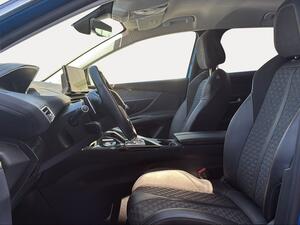 Peugeot 3008 Hybrid 225 e-EAT8 Roadtrip