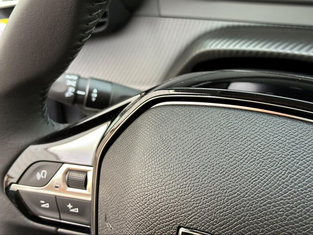 Peugeot 208 Allure Gasolina 100 S&S 6 Vel. MAN - Foto 906