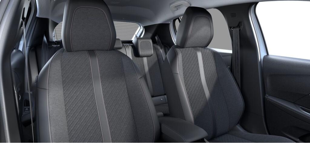 Peugeot 208 Allure HYBRID 110 eDCS6 - Foto 364