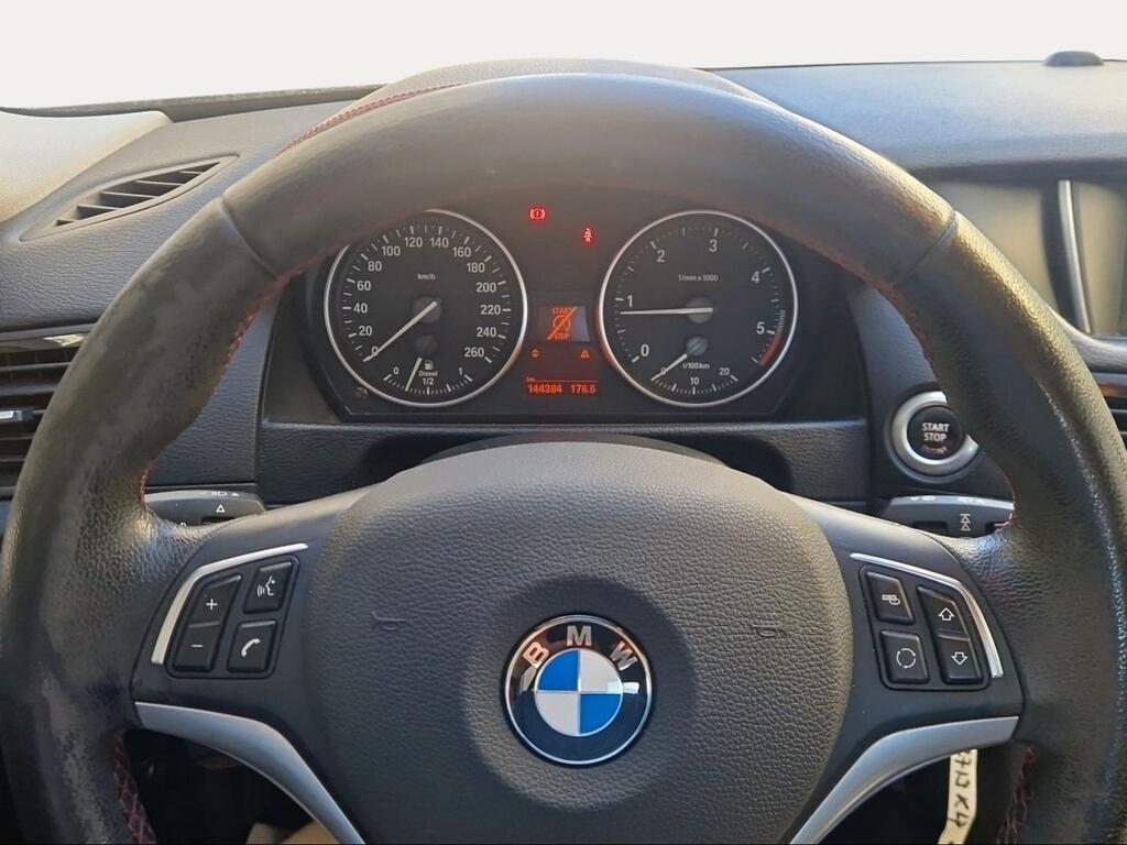 BMW X1 sDrive18d - Foto 912