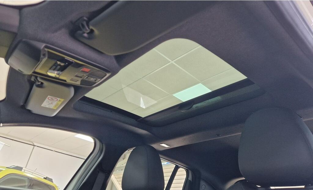 Jeep Avenger 1.2 eHybrid 81kW (110CV) Altitude - Foto 1559