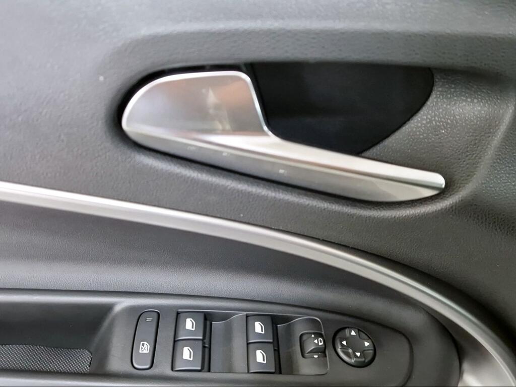 Jeep Avenger 1.2 eHybrid 81kW (110CV) Altitude - Foto 1557