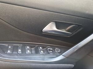 Peugeot 308 5P Active Pack BlueHDi 130 S&S EAT8