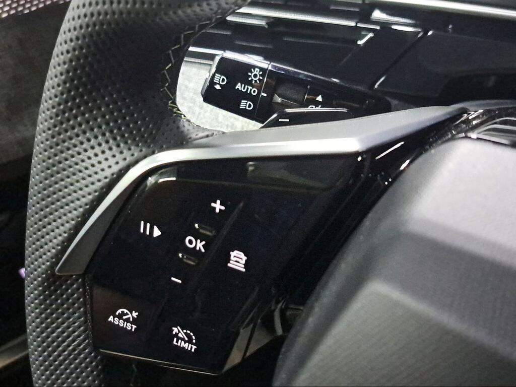 Peugeot 5008 1.2 100KW GT eDCS6 Hybrid - Foto 1089
