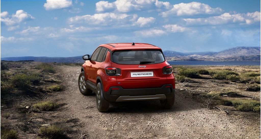 Jeep Avenger BEV 115kW (156CV) Longitude - Foto 26
