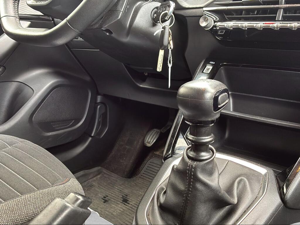 Peugeot 2008 Active Pack Puretech 100 S&S BVM6 - Foto 1354