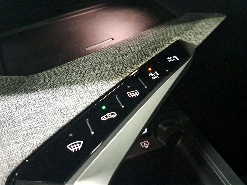 Peugeot 5008 1.2 100KW GT eDCS6 Hybrid - Foto 1018