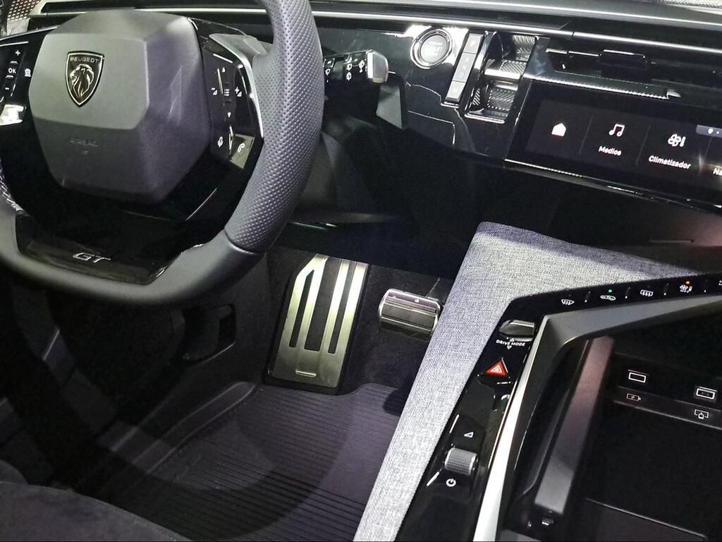 Peugeot 5008 1.2 100KW GT eDCS6 Hybrid - Foto 1013