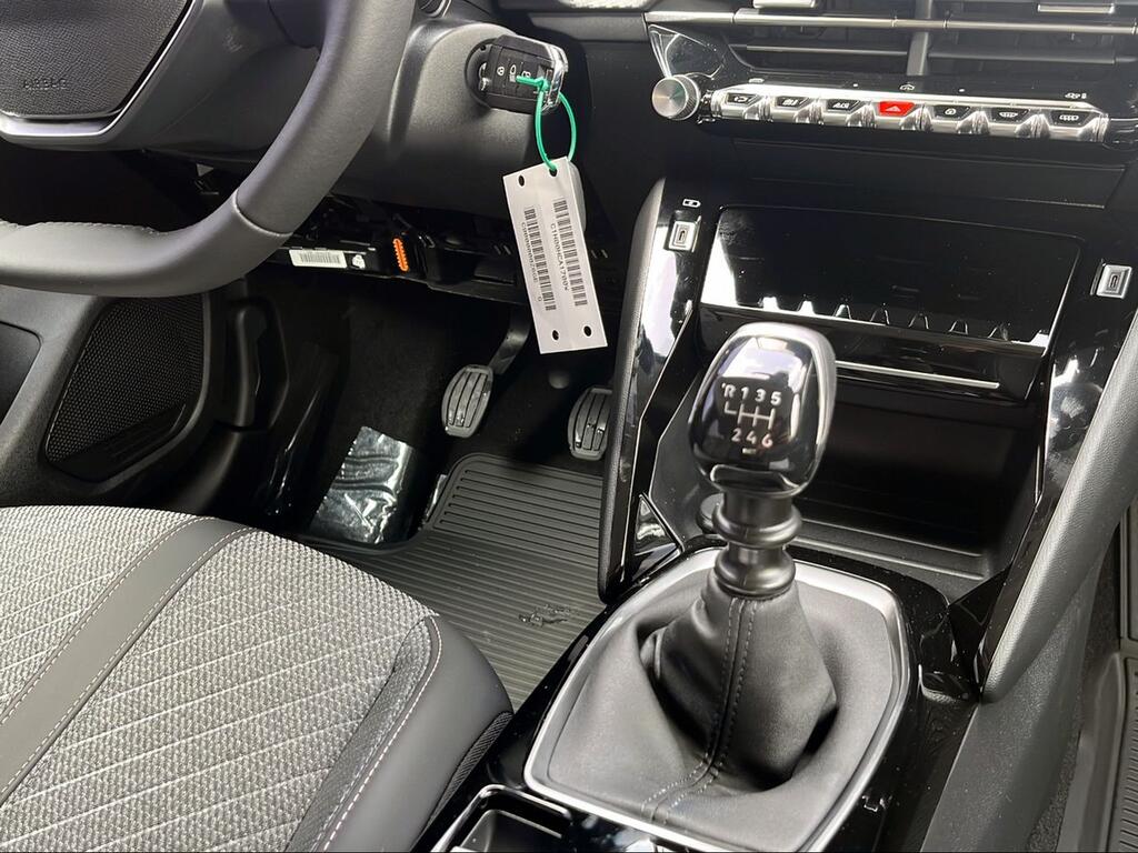 Peugeot 208 Allure Gasolina 100 S&S 6 Vel. MAN - Foto 1231