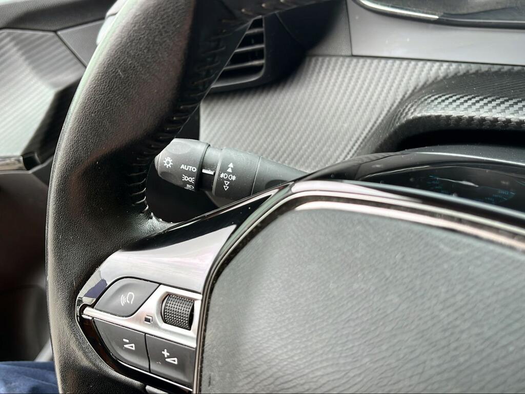 Peugeot e-2008 Eléctrico Active - Foto 883