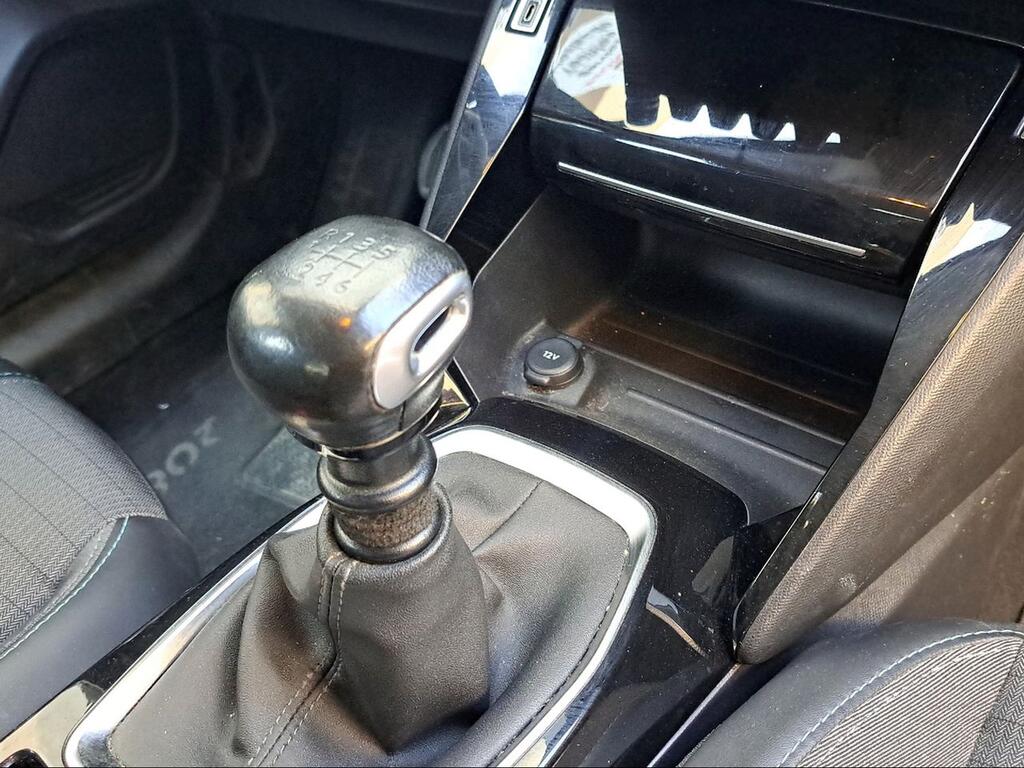 Peugeot 208 PureTech 73kW (100CV) Allure - Foto 1259