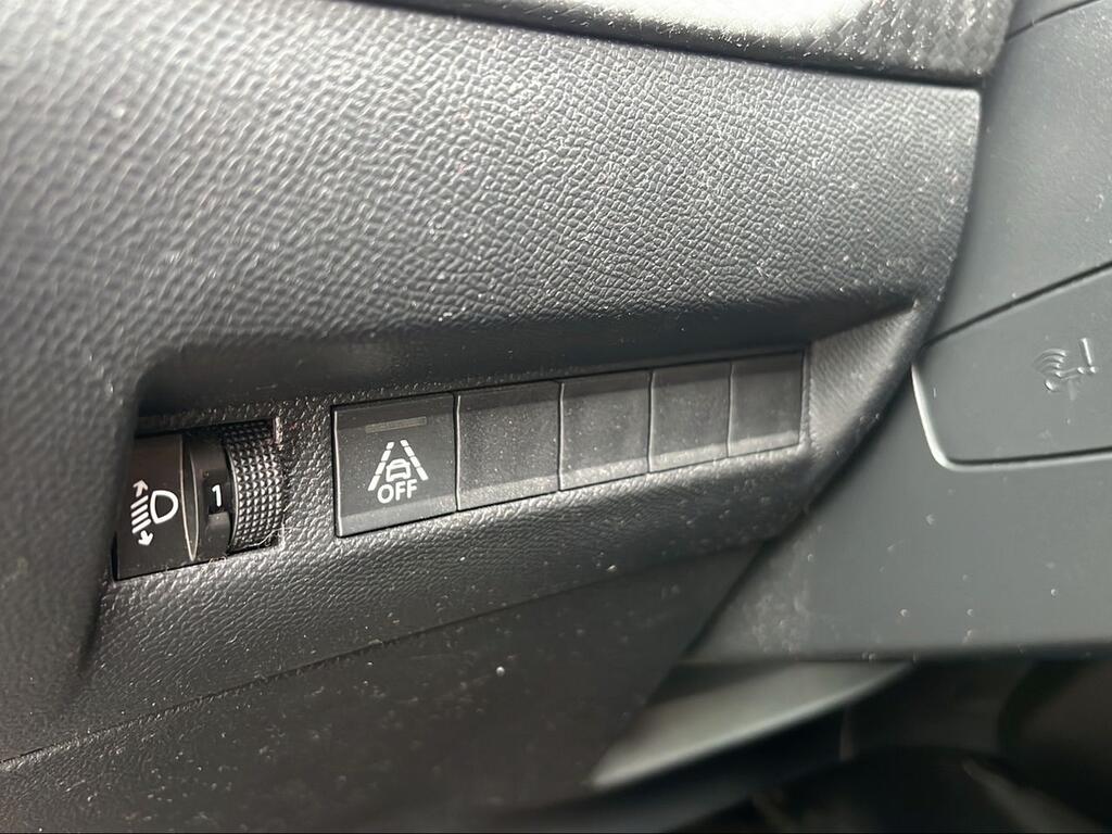 Peugeot e-2008 Eléctrico Active - Foto 755