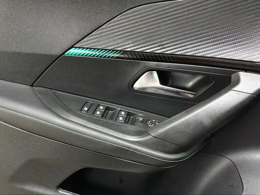 Peugeot 2008 Allure Pack BlueHDI 130 S&S EAT8 - Foto 1289