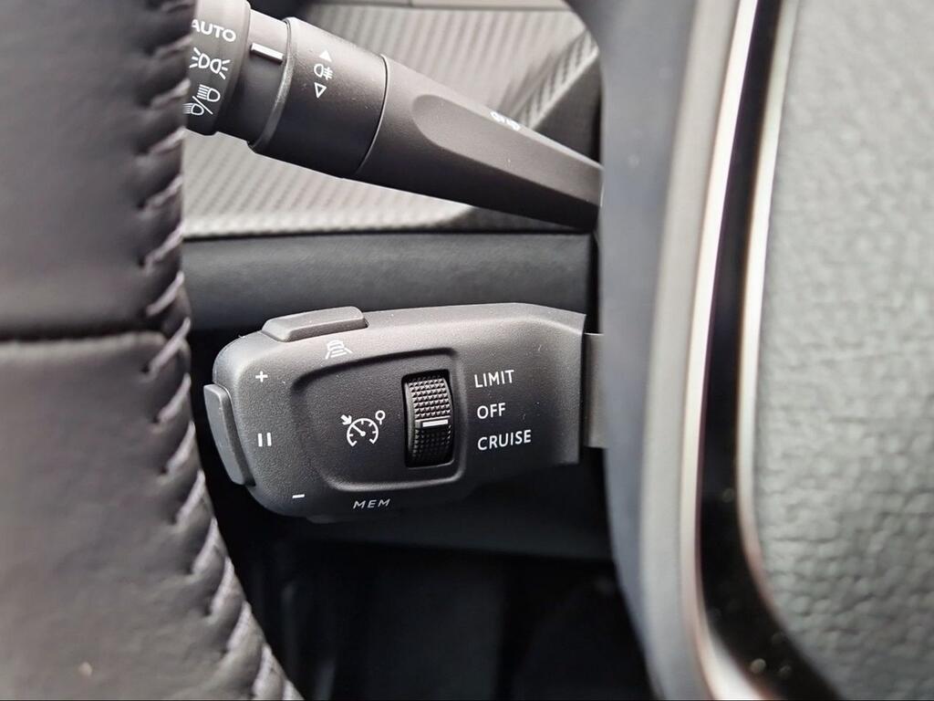 Peugeot 2008 N2008 Allure Hybrid 110 eDCS6 - Foto 1710