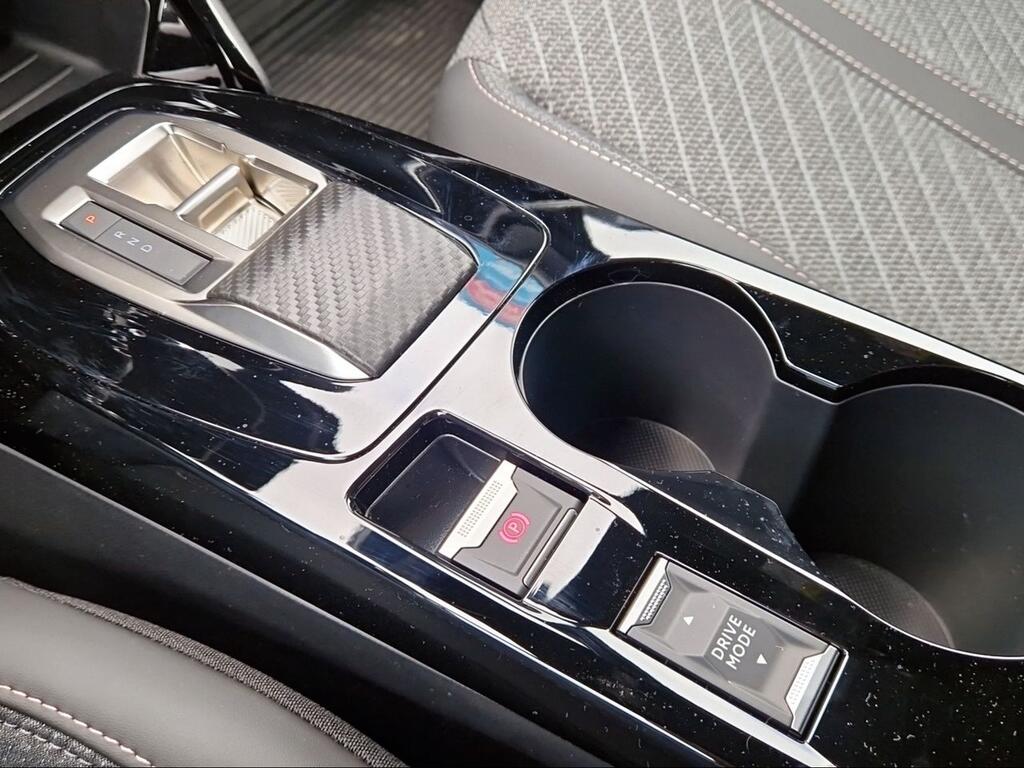 Peugeot 2008 N2008 Allure Hybrid 110 eDCS6 - Foto 1711