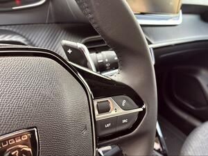 Peugeot 208 Style HYBRID 110 eDCS6
