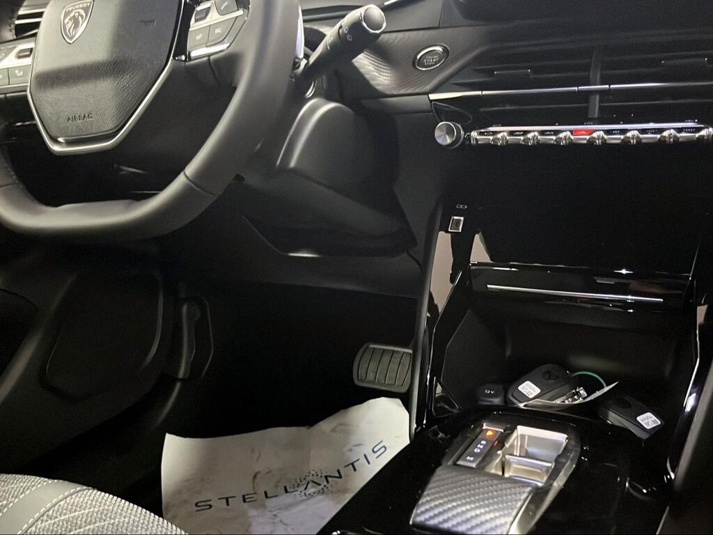 Peugeot 2008 N2008 Allure Hybrid 136 eDCS6 - Foto 1573