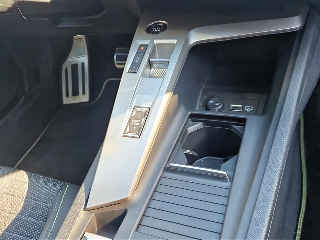 Peugeot 408 408 GT HYBRID 145 eDCS6 - Foto 1638