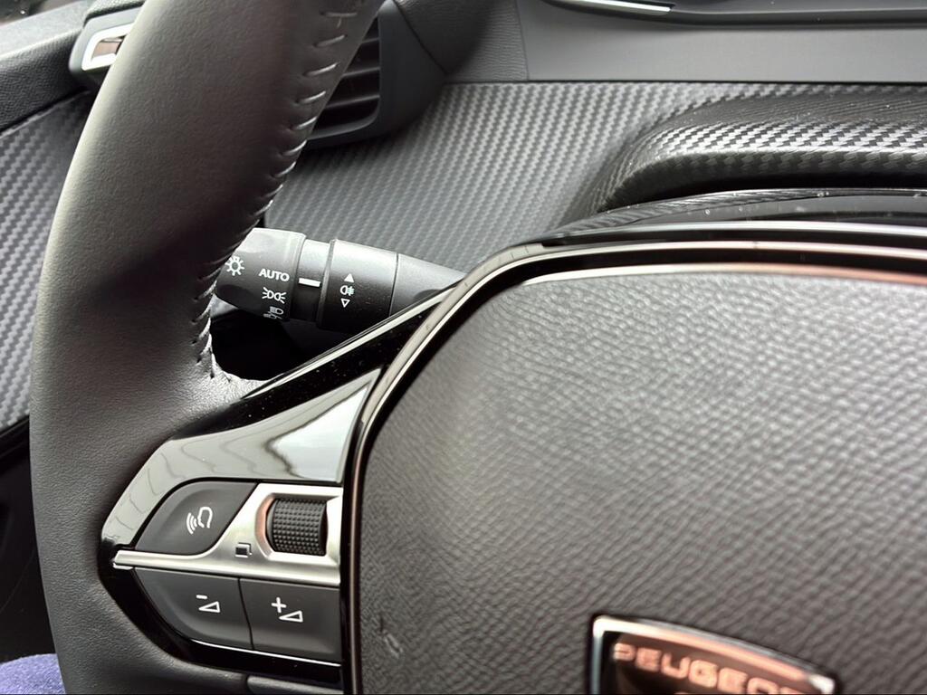 Peugeot 208 Allure Gasolina 100 S&S 6 Vel. MAN - Foto 1456