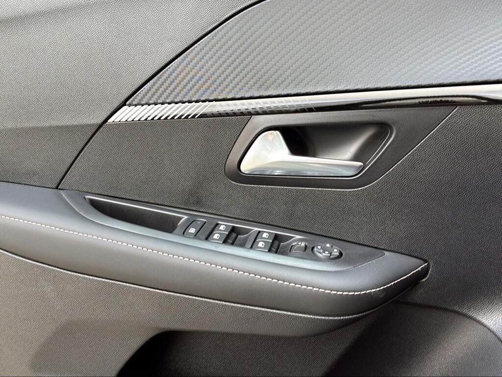 Peugeot 208 Allure Gasolina 100 S&S 6 Vel. MAN - Foto 1453