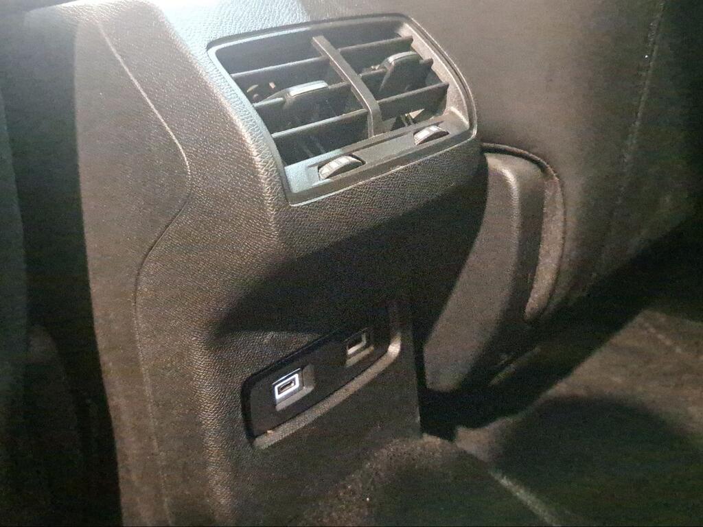 Citroën C4 PureTech 130 S&S 6v Shine - Foto 838