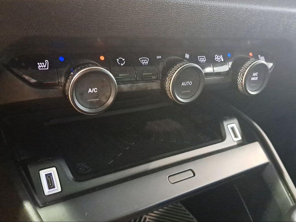 Citroën C4 PureTech 130 S&S 6v Shine - Foto 840