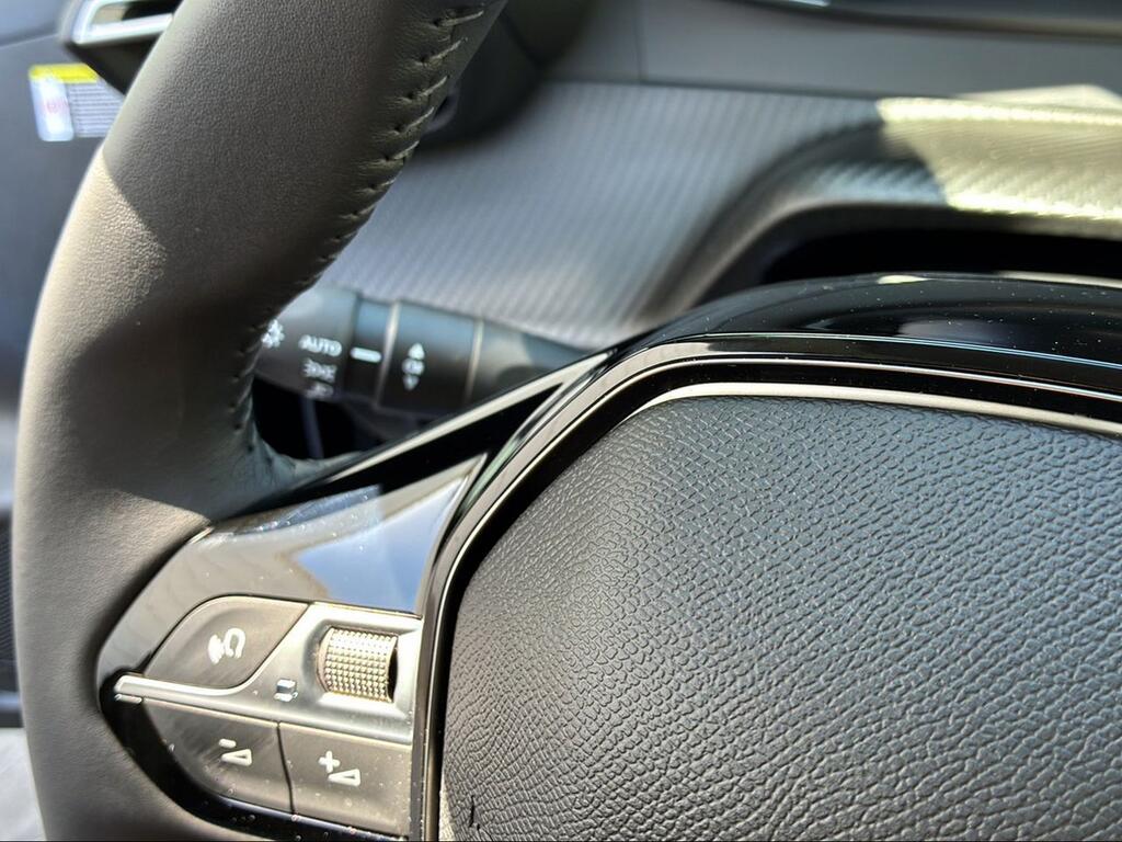 Peugeot 208 Allure HYBRID 110 eDCS6 - Foto 1782