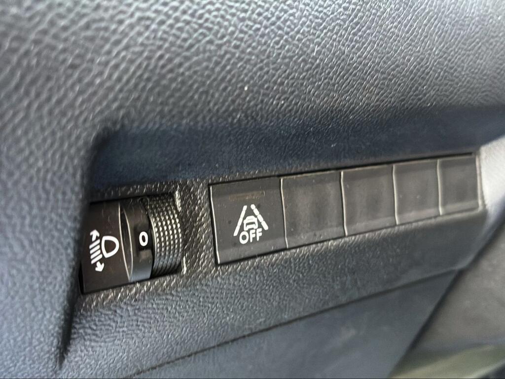 Peugeot 2008 Active Pack Puretech 100 S&S BVM6 - Foto 129