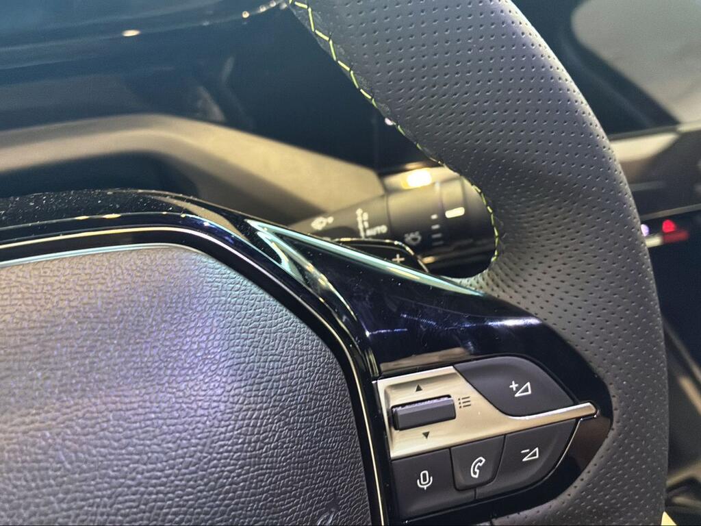 Peugeot 408 408 GT Exclusive HYBRID 145 eDCS6 - Foto 1533