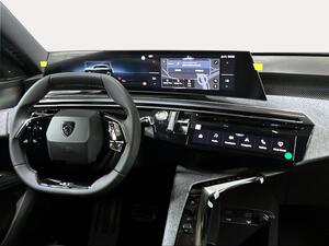 Peugeot e-3008 GT Eléctrico 210 (157 kW)