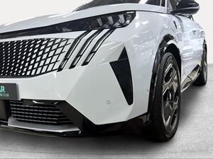 Peugeot e-3008 GT Eléctrico 210 (157 kW)
