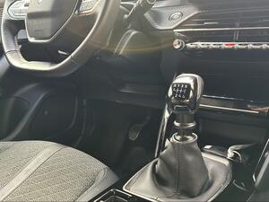 Peugeot 2008 Allure Puretech 100 S&S 6 Vel. MAN