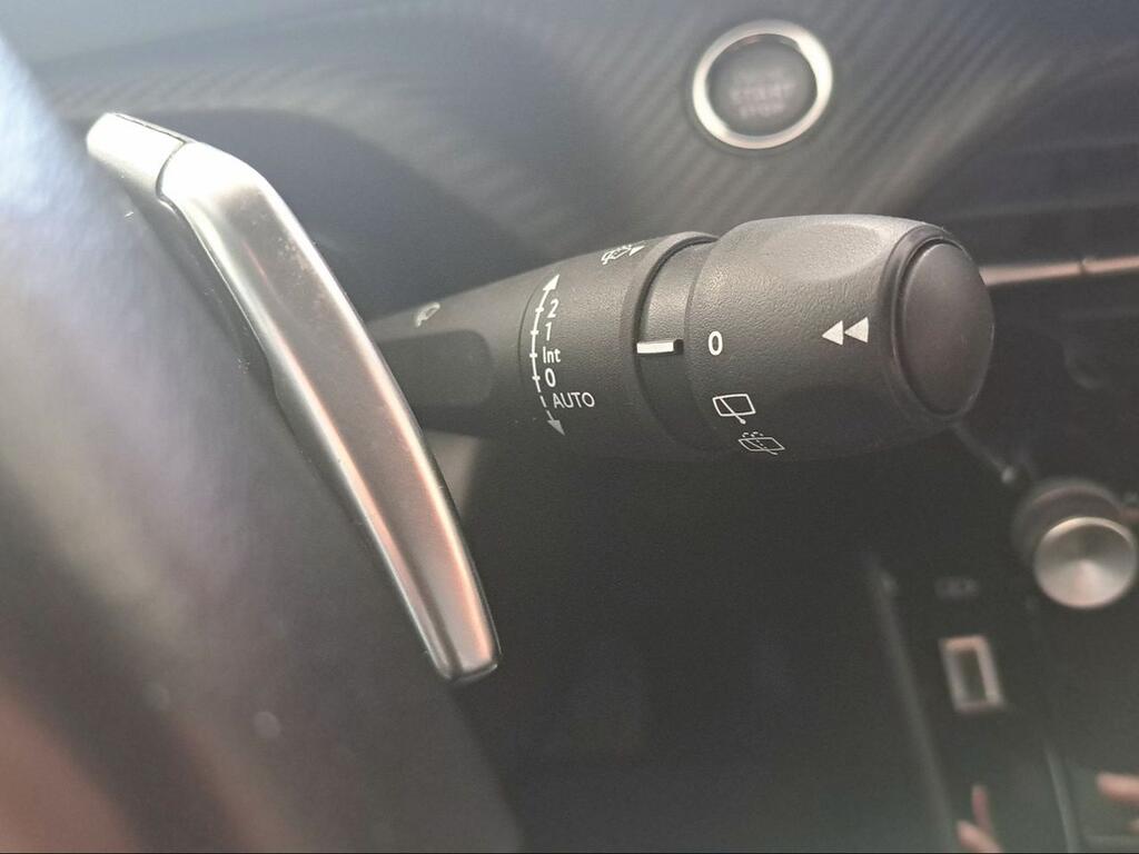 Peugeot 2008 N2008 Allure Hybrid 145 eDCS6 - Foto 93