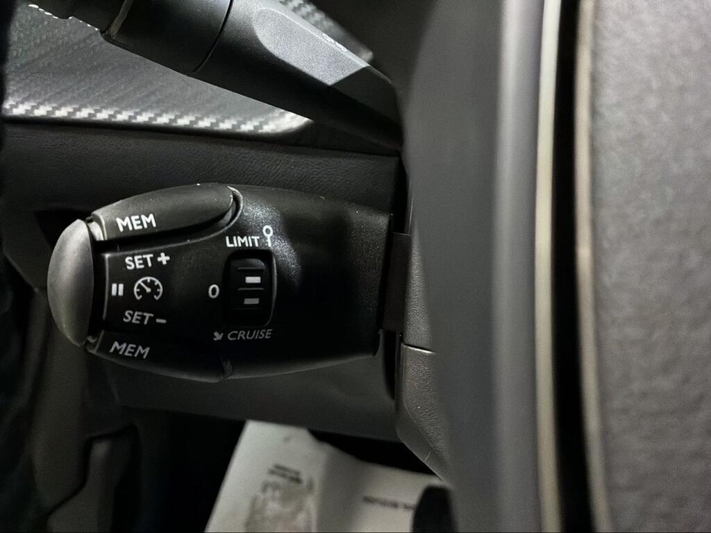 Peugeot 208 Style HYBRID 110 eDCS6 - Foto 1566