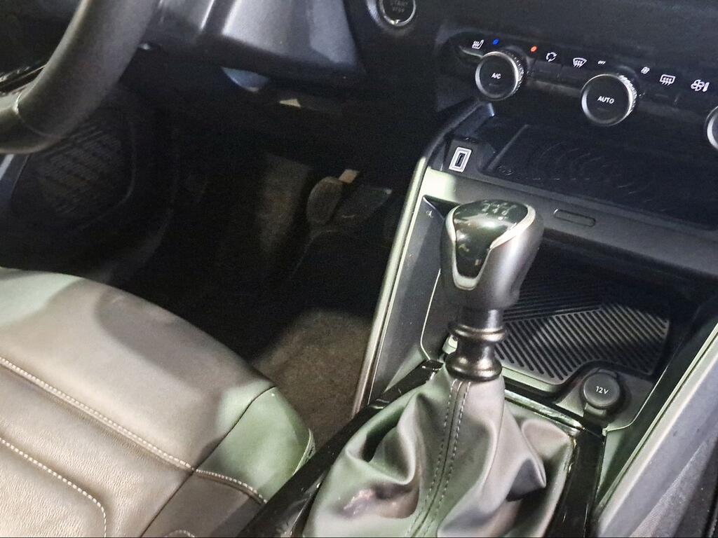 Citroën C4 PureTech 130 S&S 6v Shine - Foto 725