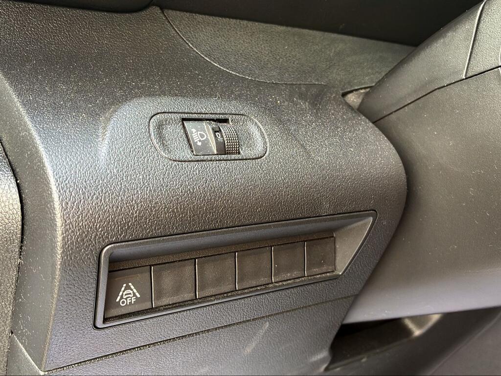 Peugeot Rifter Active Pack Business Standard BHDi 100 S&S Manual 6 Vel - Foto 826