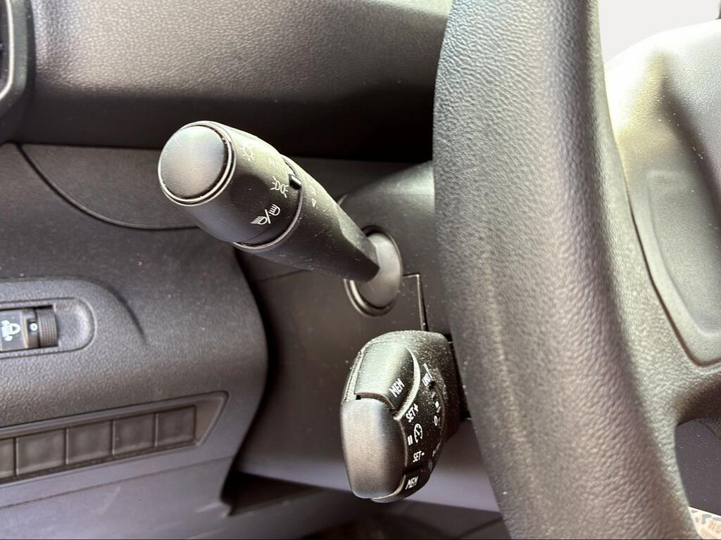 Peugeot Rifter Active Pack Business Standard BHDi 100 S&S Manual 6 Vel - Foto 827