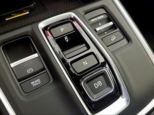 Honda CR-V 2.0 i-MMD HEV 4X2 Elegance